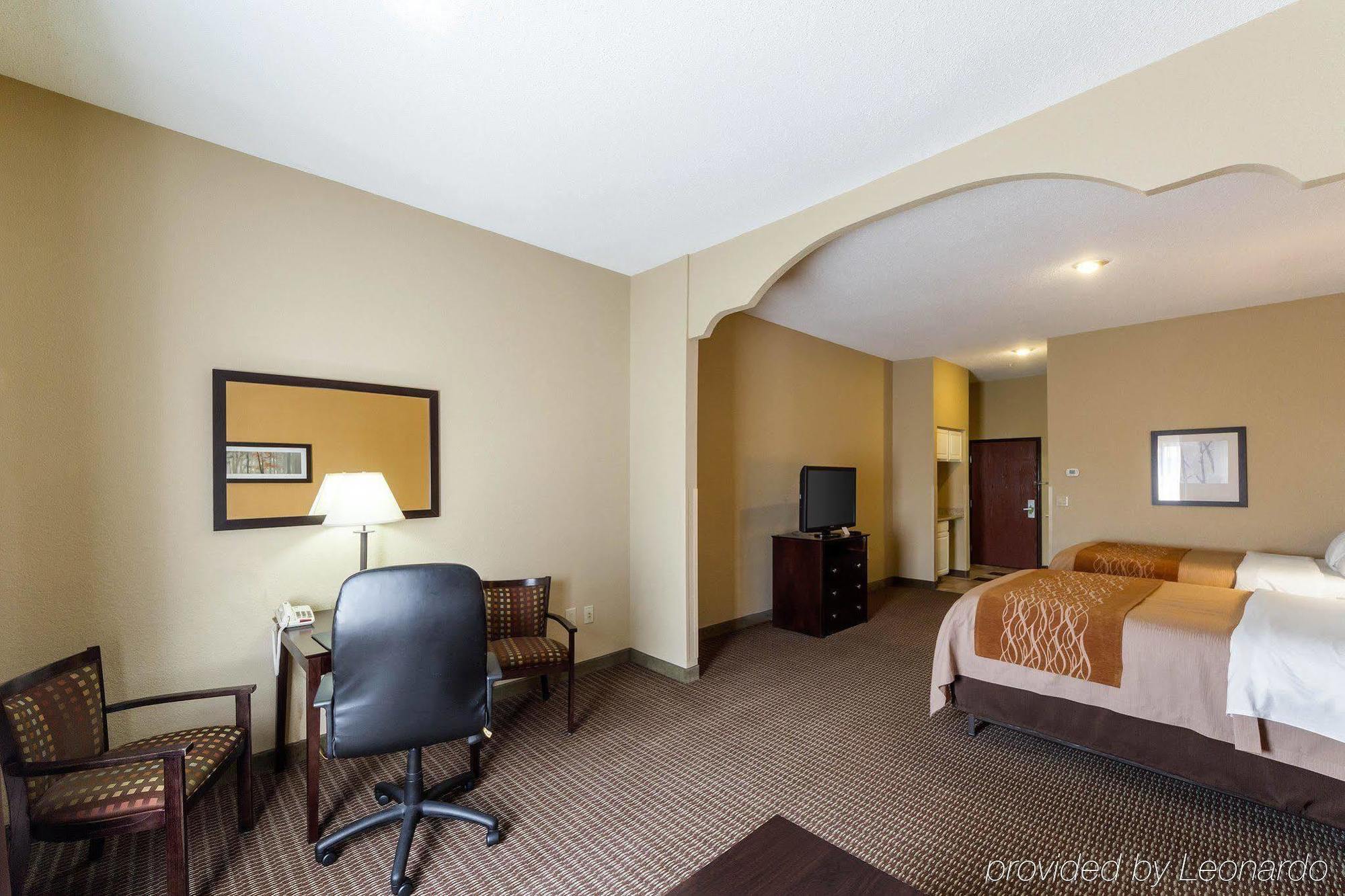 Comfort Inn & Suites Burnet Exterior photo
