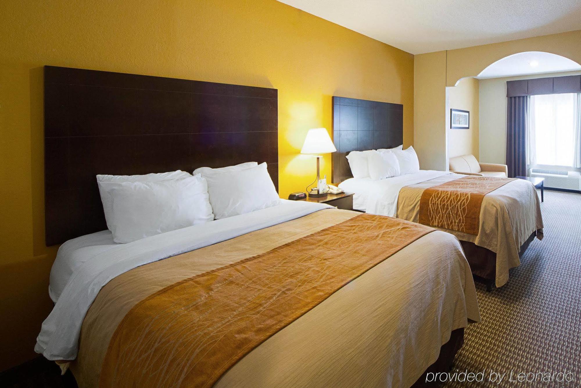 Comfort Inn & Suites Burnet Exterior photo