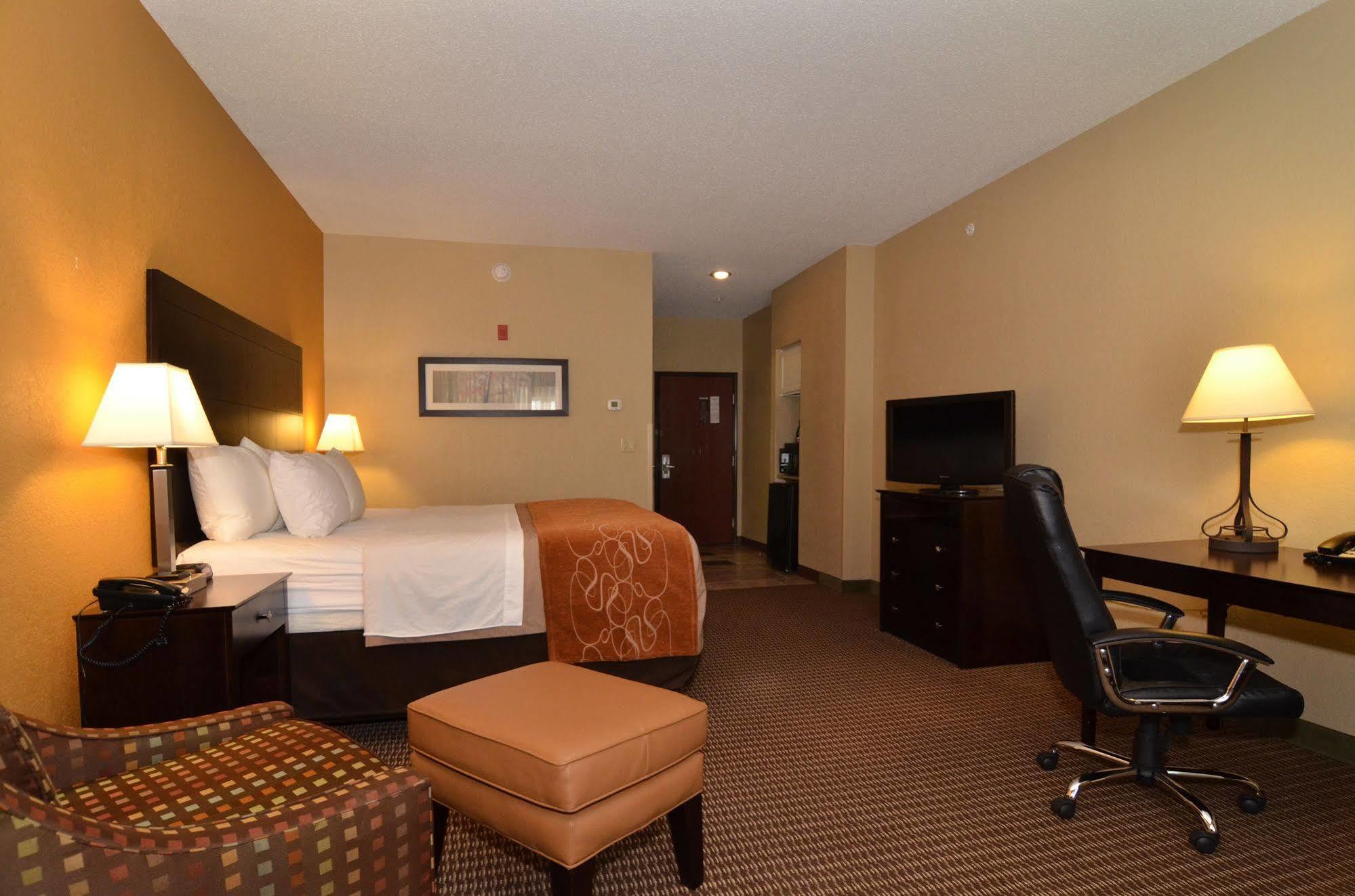 Comfort Inn & Suites Burnet Exterior photo